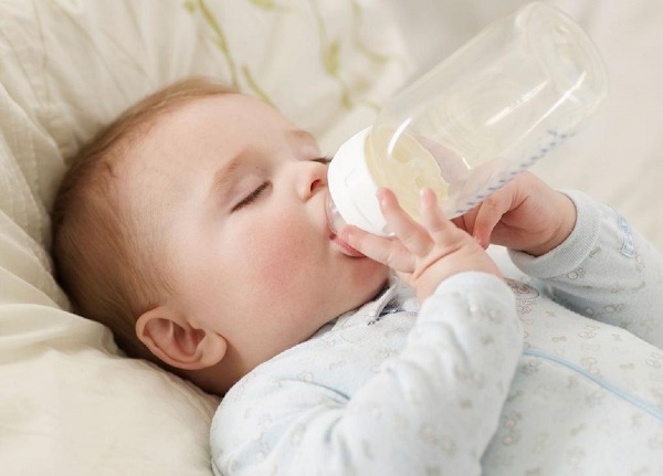 sữa cho trẻ sinh non