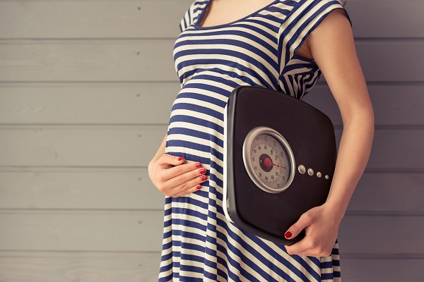 Mẹ bầu cần xác định đâu là nguyên nhân dẫn đến việc không tăng cân sau 3 tháng đầu để có thể đưa ra được hướng xử lý phù hợp.